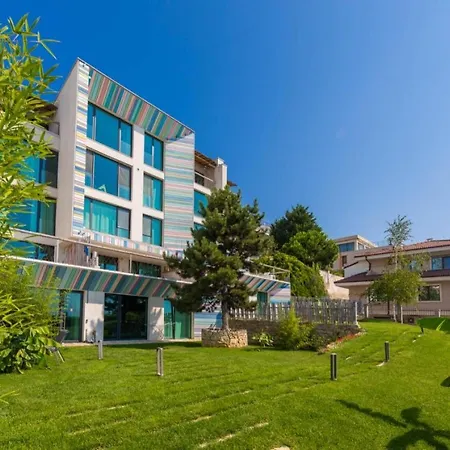 Apartment Design Lux 